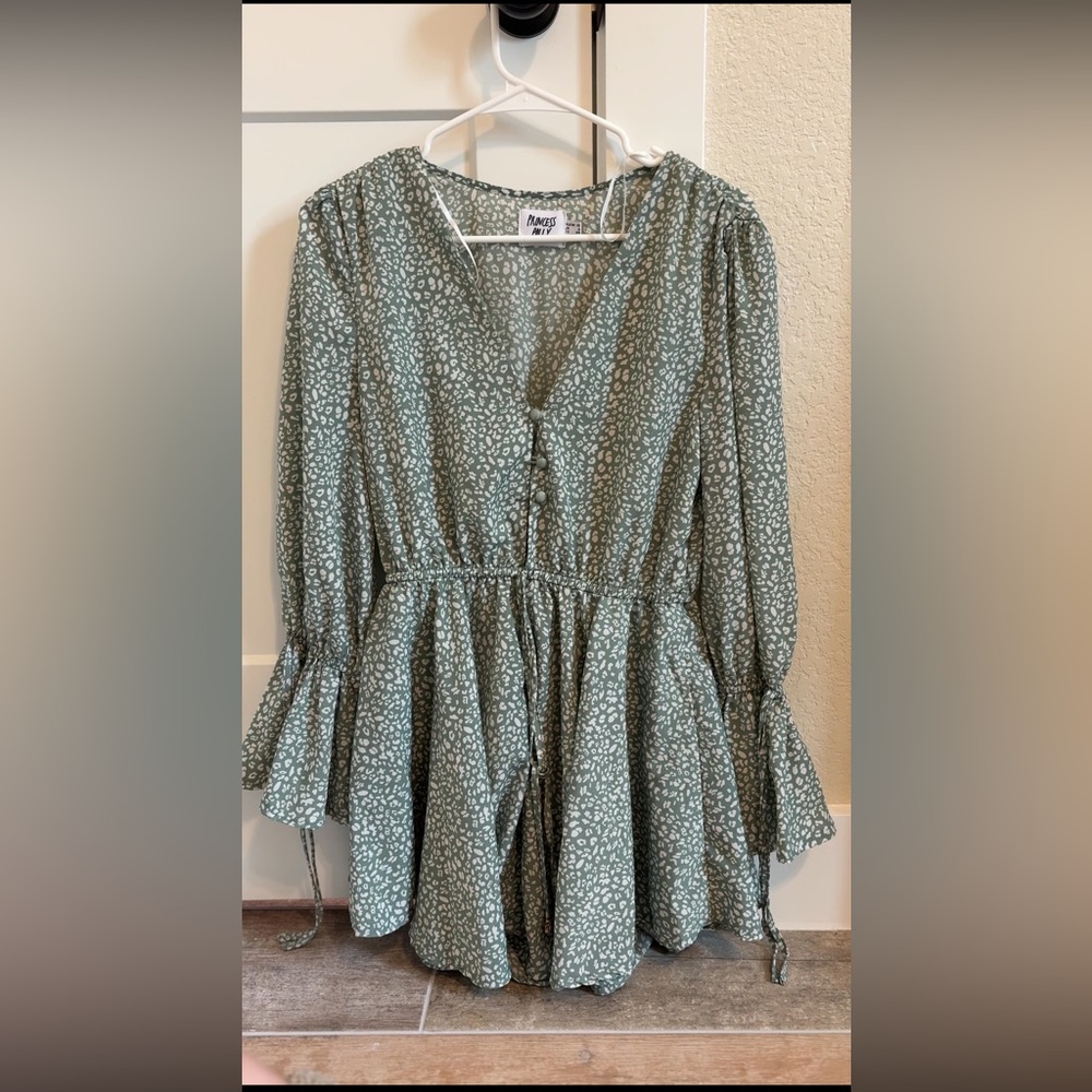 Princess Polly Green and White Patterned Blouse